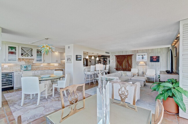 Building Photo - 5550 N Ocean Dr