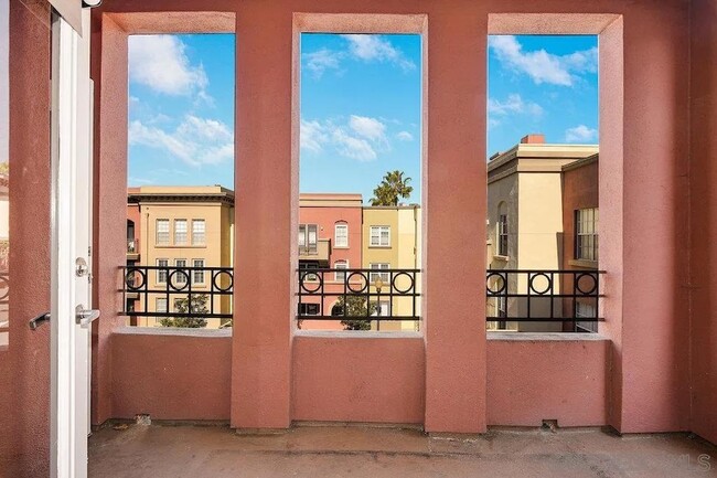 Building Photo - 1250 Cleveland Ave