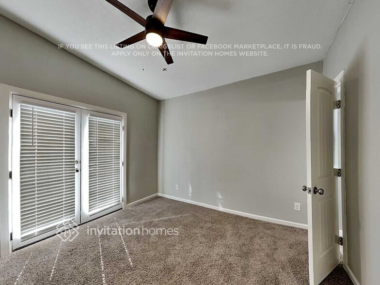 Building Photo - 2812 N 69th Pl