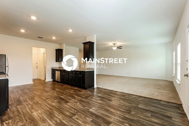 Building Photo - 4 Bedroom Pet-Friendly Home in New Braunfe...