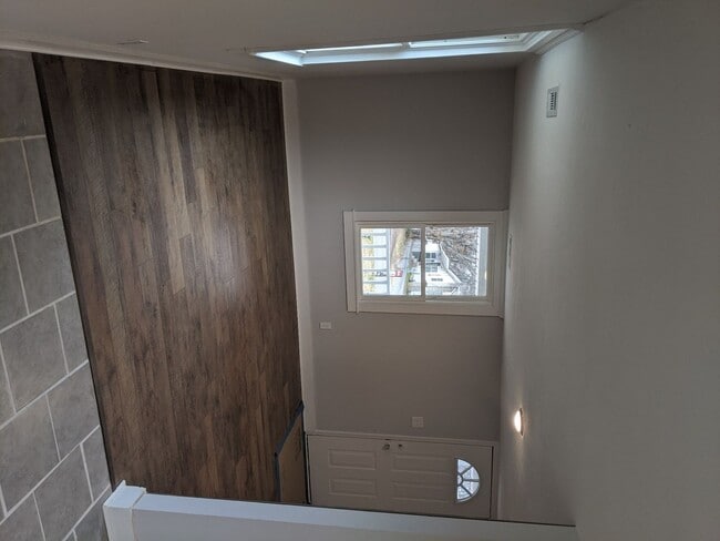 Building Photo - Charming Renovated 2 Bedroom Home in Gallatin