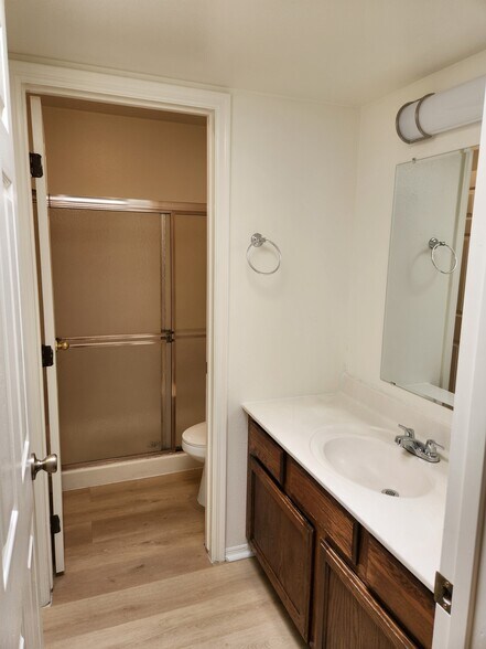 Building Photo - 14404 N 57th Dr