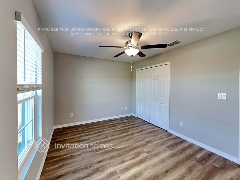 Building Photo - 25369 Doredo Dr