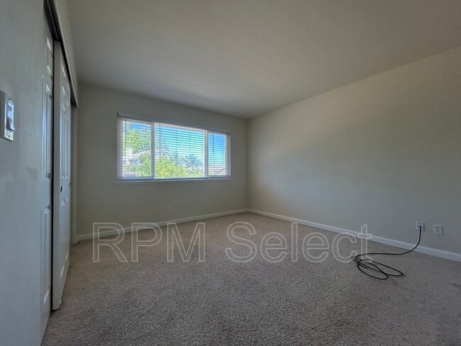 Building Photo - 1314 Jamestown Dr