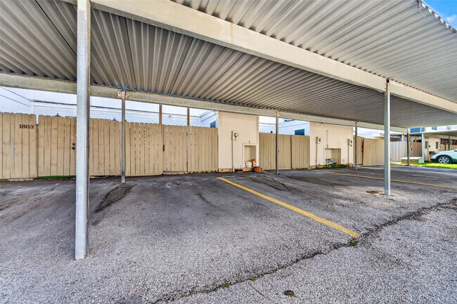 Building Photo - 1805 Witte Rd