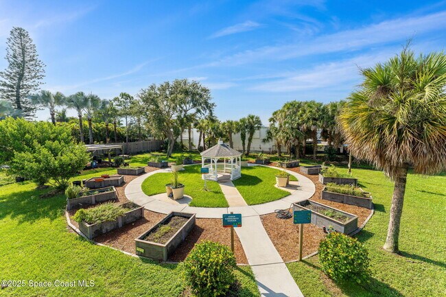 Building Photo - 1125 Jimmy Buffett Mem Hwy