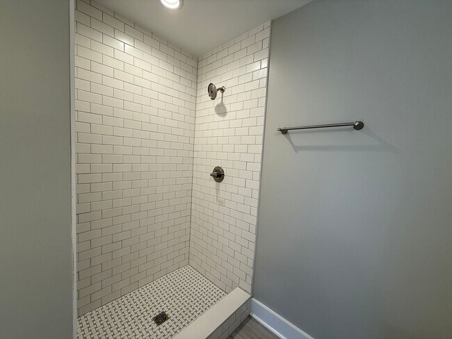 Building Photo - 906 Nassau St