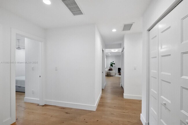 Building Photo - 1525 Mantua Ave