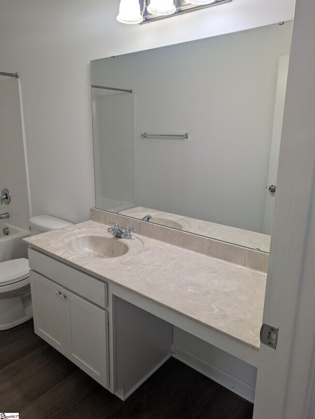 Building Photo - 212 Werninger Ct