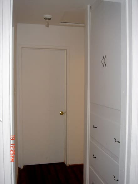 Building Photo - 10420 Buford Ave