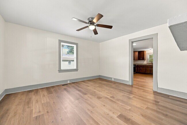 Building Photo - 517 McKinley Ave