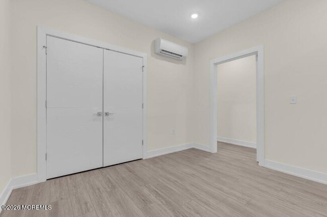 Building Photo - 19 Carr Ave