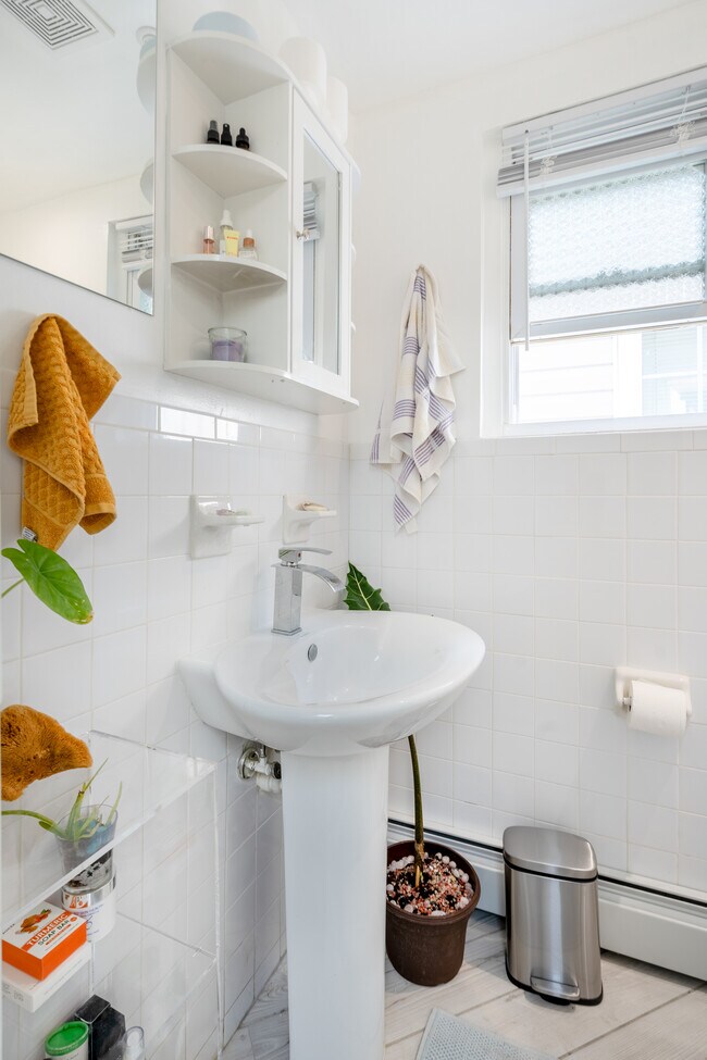 Building Photo - 320 Beach 101st St