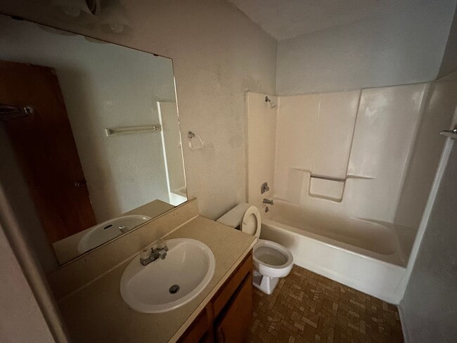 Building Photo - AVAILABLE NOW; APPLY AT OUR WEBSITE