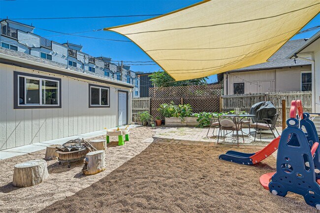 Building Photo - 1540 Lowell Blvd