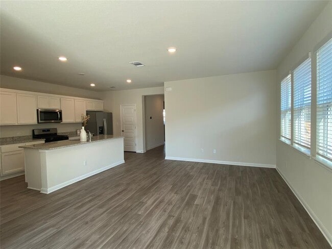 Building Photo - 2408 Oscar Eli Pl