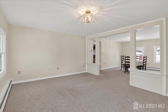 Building Photo - 28 Sedgwick St