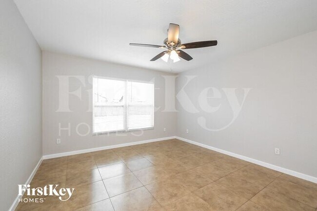 Building Photo - 2484 Albaca Dr
