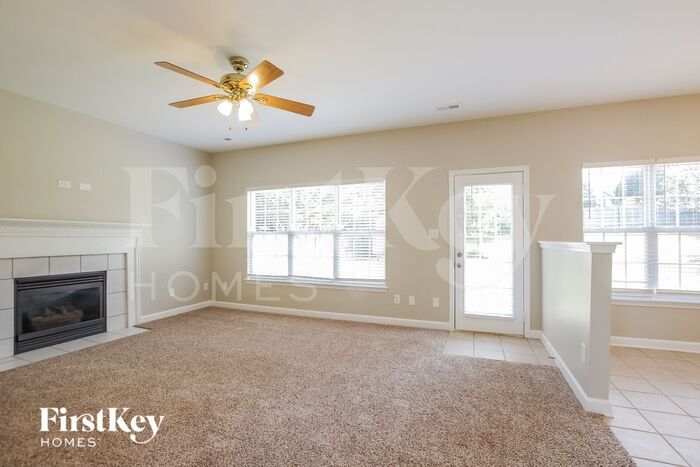 Building Photo - 105 Mark Twain Ct