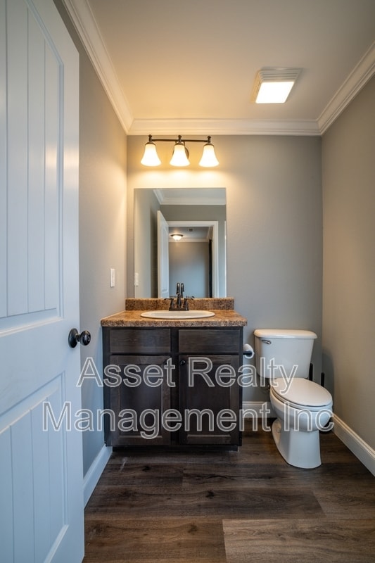 Building Photo - 924 Warrior Hill Dr