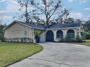 Building Photo - Enchanting Single Family Home | 3 BR/2BA | 1-Car Covered Parking