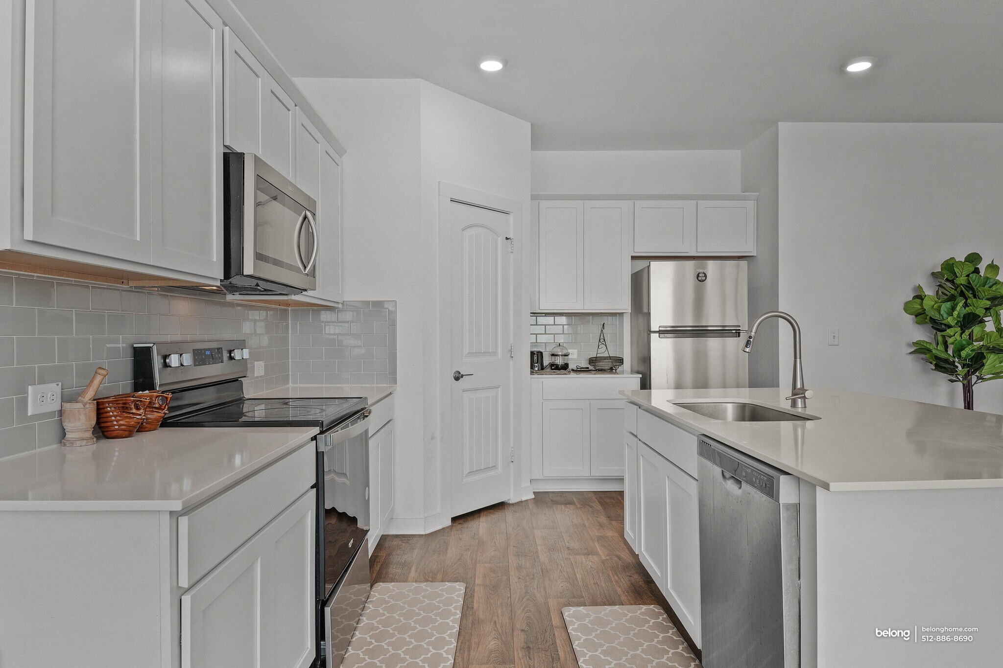 Building Photo - 13021 Kearns Dr