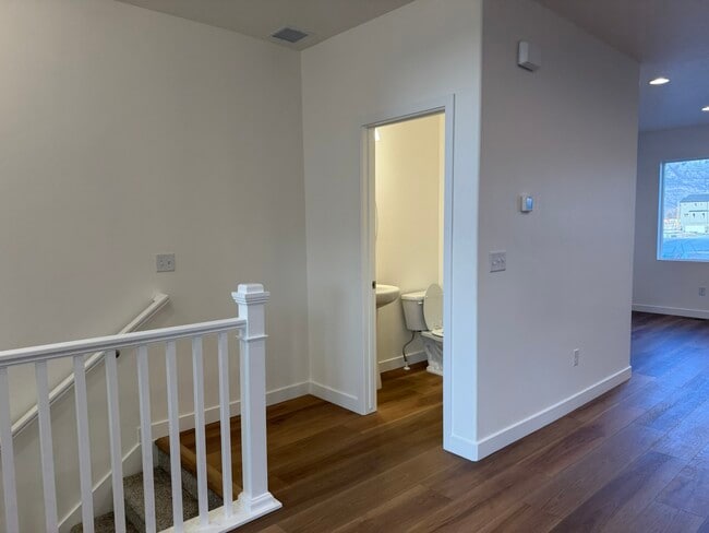 Building Photo - 515 S 800 W