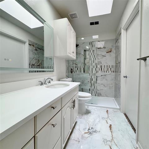 Building Photo - 4132 Cole Ave