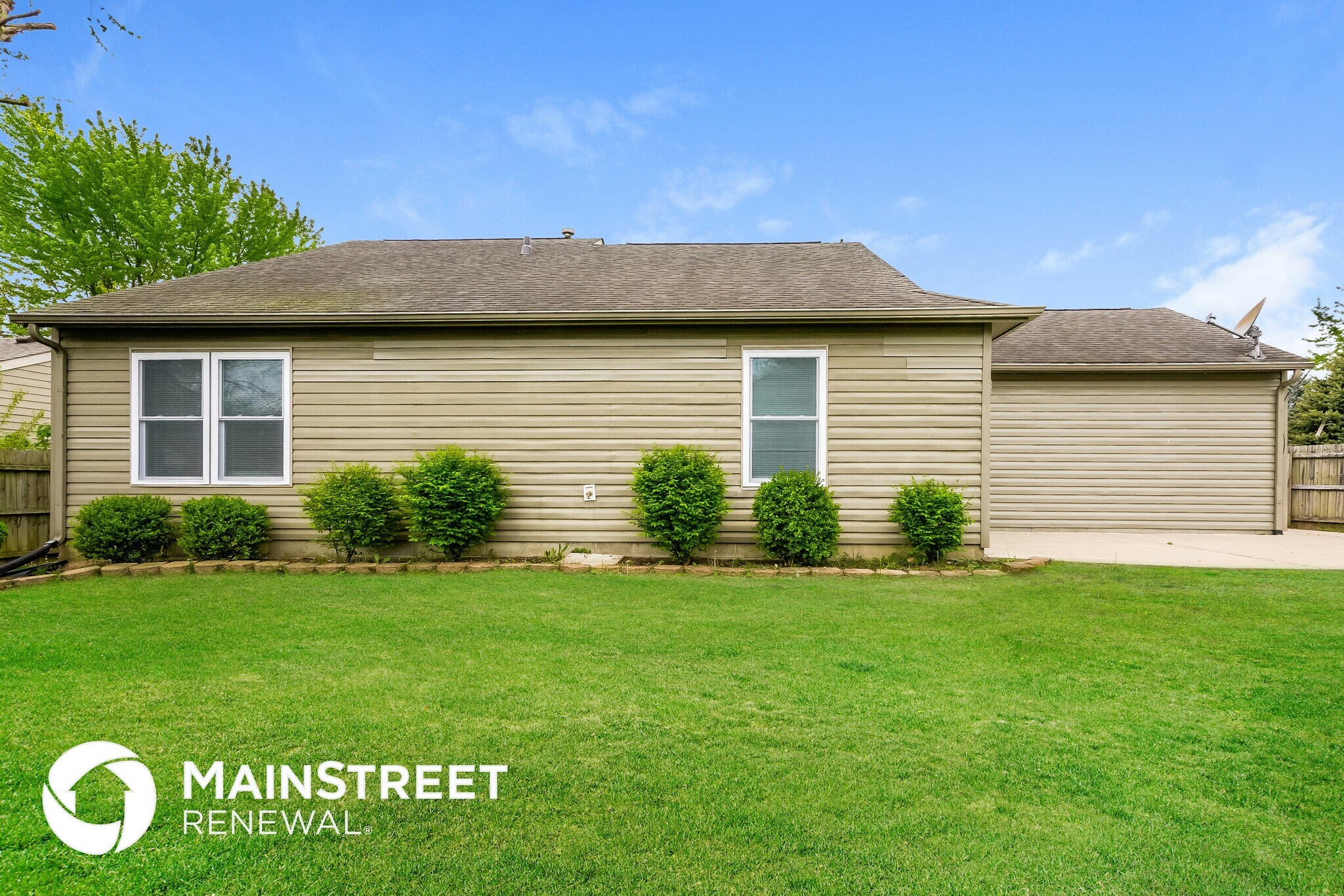 Building Photo - 4027 Willow Ct