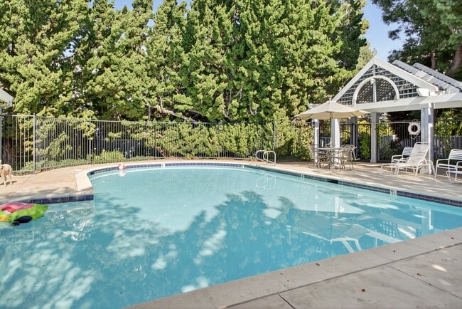 Building Photo - 466 Mountain Laurel Ct