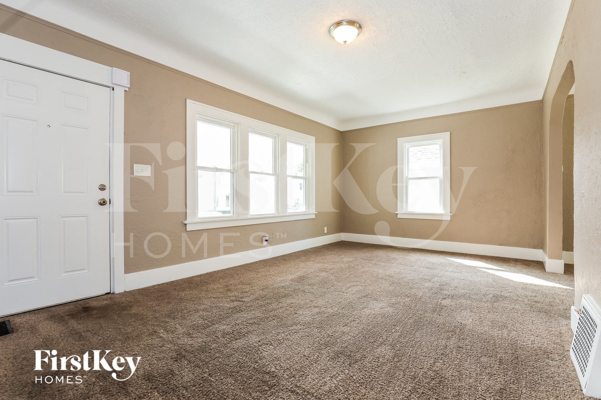 Building Photo - 754 North Ave