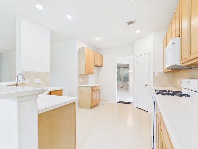 Building Photo - 4702 Rolling View Ct