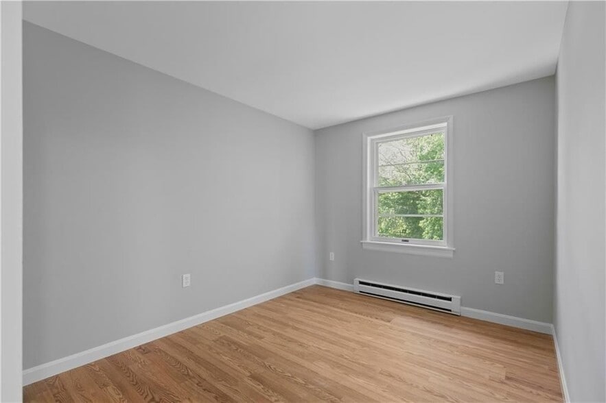 Building Photo - 32 Prince Henry Ave