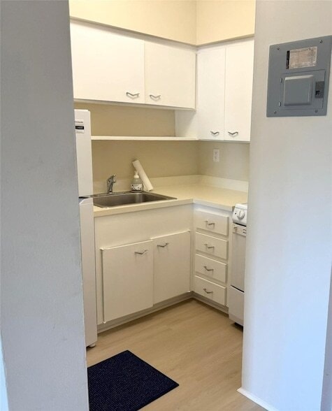 Building Photo - 2001 S Ocean Dr