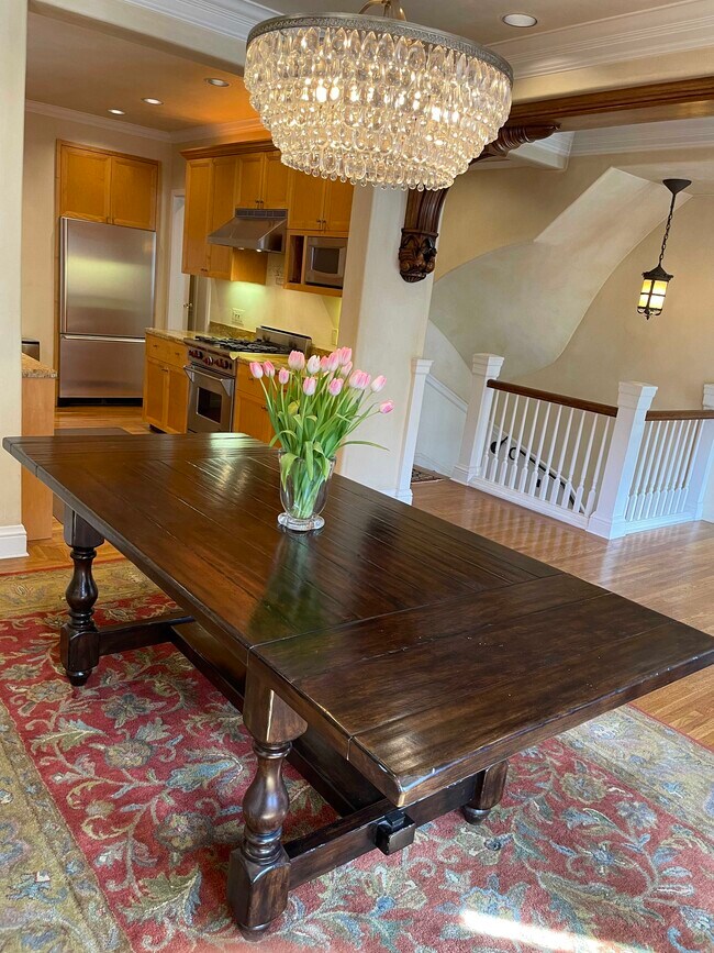 Building Photo - 408 Lombard St