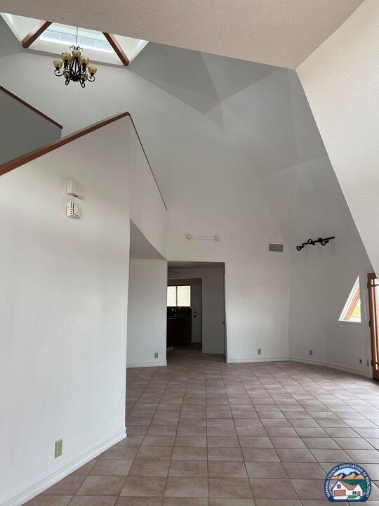 Building Photo - 1403 Orchard Rd