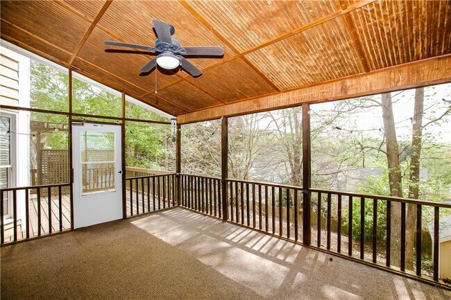 Building Photo - 435 Chandler Ct