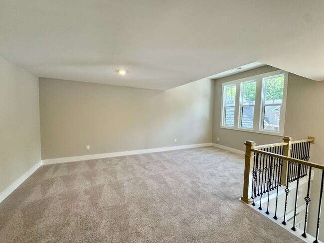 Building Photo - For Rent by Room - Seneca SC