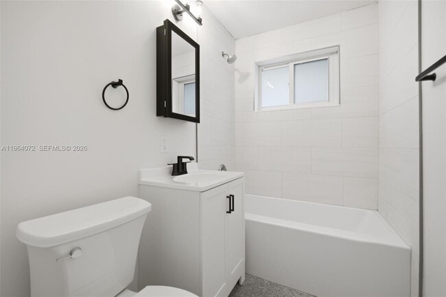 Building Photo - 3548 SW 16th Ct