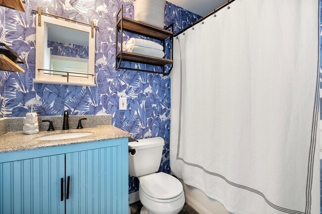 Building Photo - 43 N Mead St