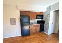 Building Photo - 562 Lowell Ave