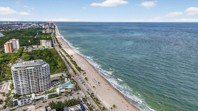 Building Photo - 508 N Birch Rd