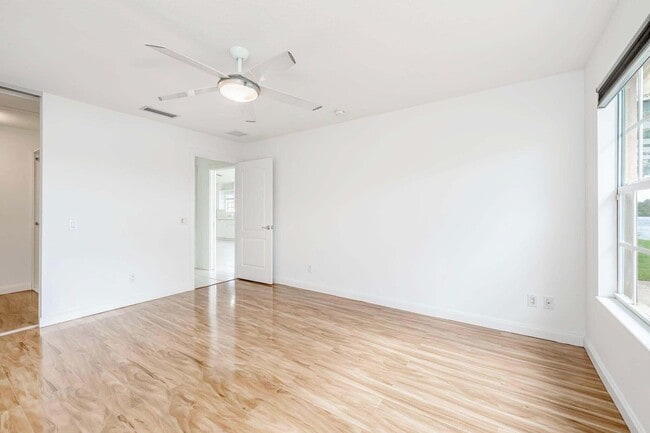 Building Photo - 8270 Eleuthera Ln