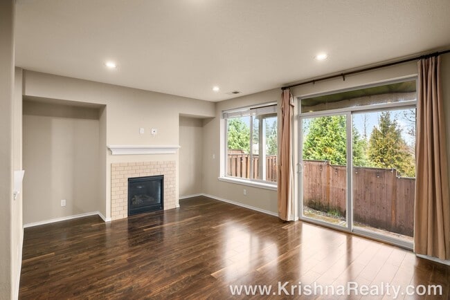 Building Photo - 15131 SW Canyon Wren Way
