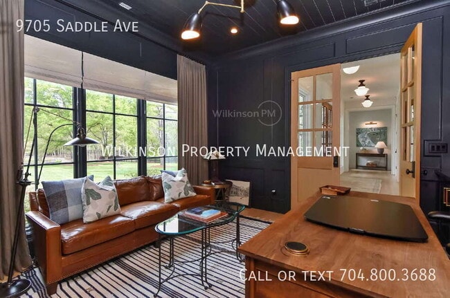 Building Photo - 9705 Saddle Ave