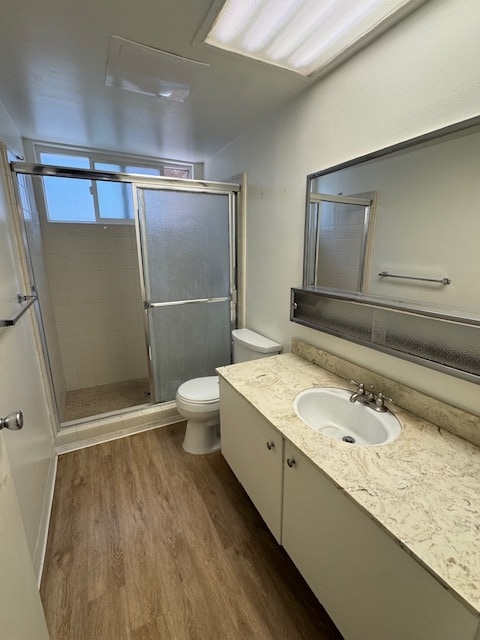 Hallway bathroom - 3650 W Clark Ave