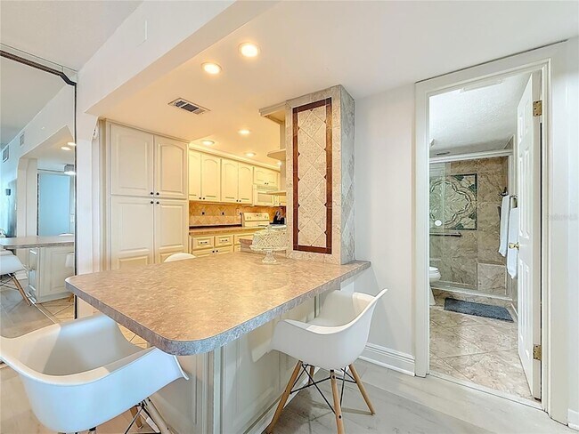 Building Photo - 400 64th Ave