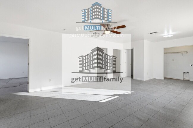 Building Photo - 1224 E Apache St