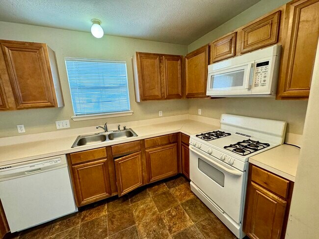 Building Photo - 19703 Billineys Park Dr