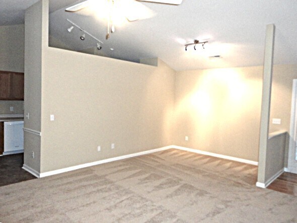 Building Photo - 2657 Wynbrook Dr